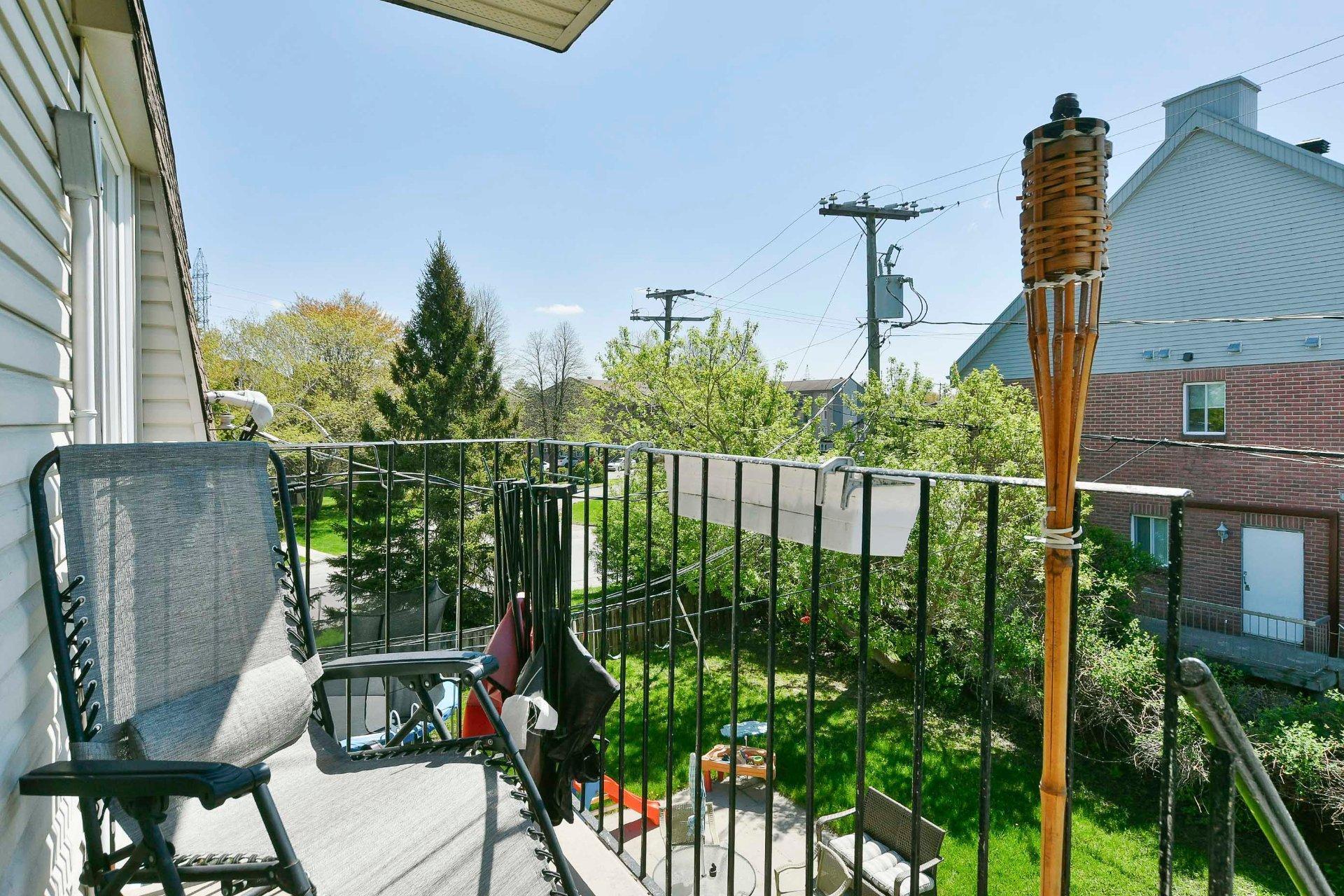 









174

 - 180


103e Avenue

,
Saint-Jérôme,




QC
J7Y5A5

