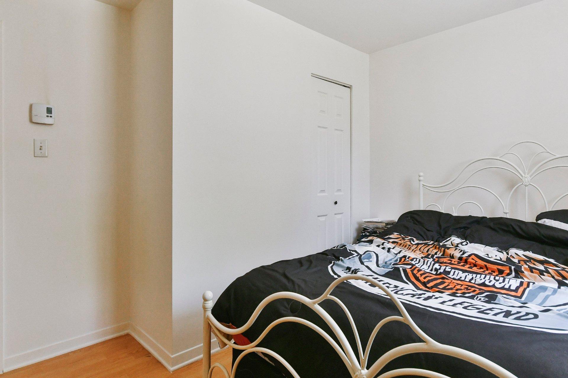 









174

 - 180


103e Avenue

,
Saint-Jérôme,




QC
J7Y5A5

