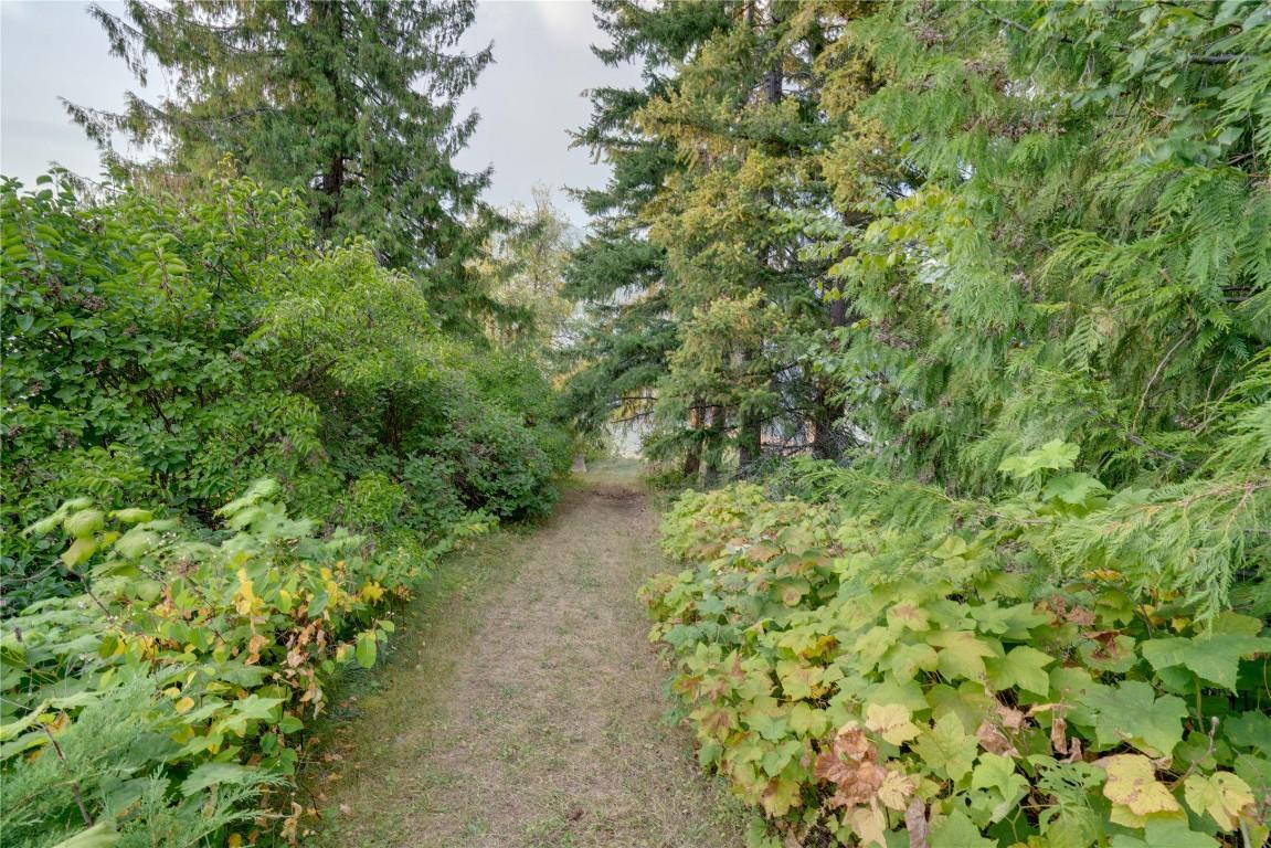 









4265


Eagle Bay

Road,
Eagle Bay,




BC
V0E 1T0

