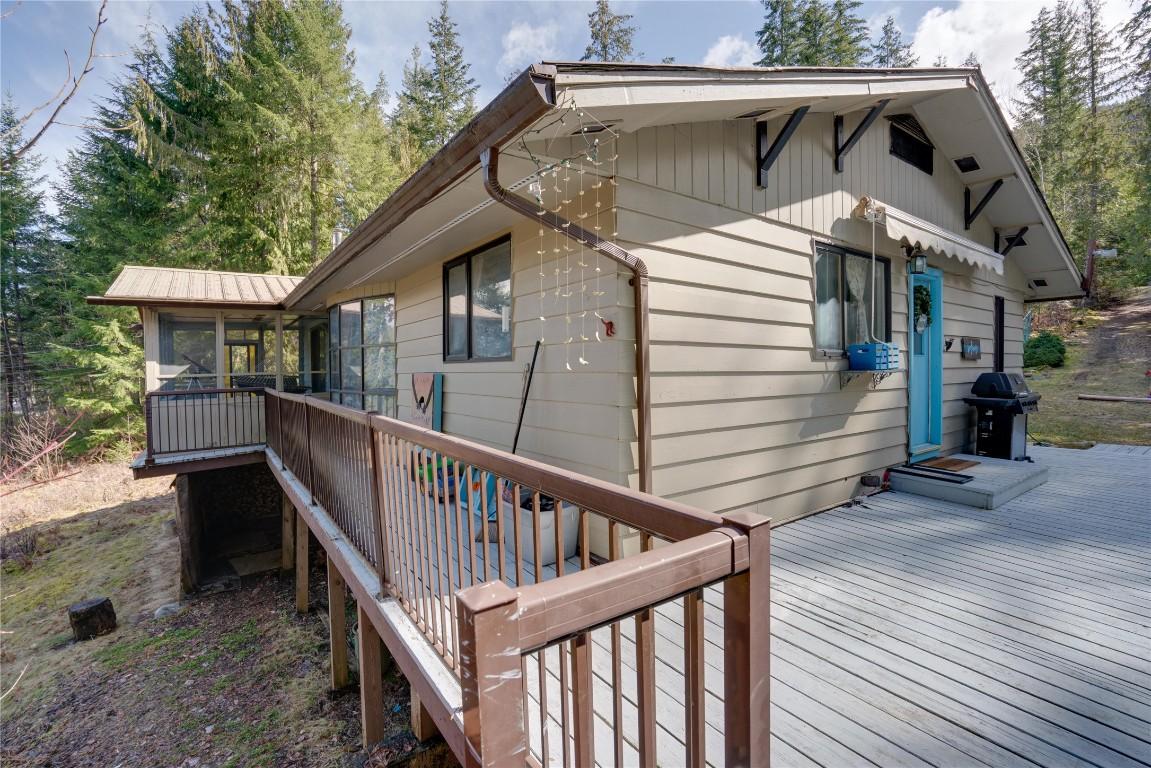 









4265


Eagle Bay

Road,
Eagle Bay,




BC
V0E 1T0

