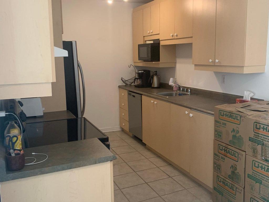 









7680


Boul. Marie-Victorin

, 1420,
Brossard,




QC
J4W3L2

