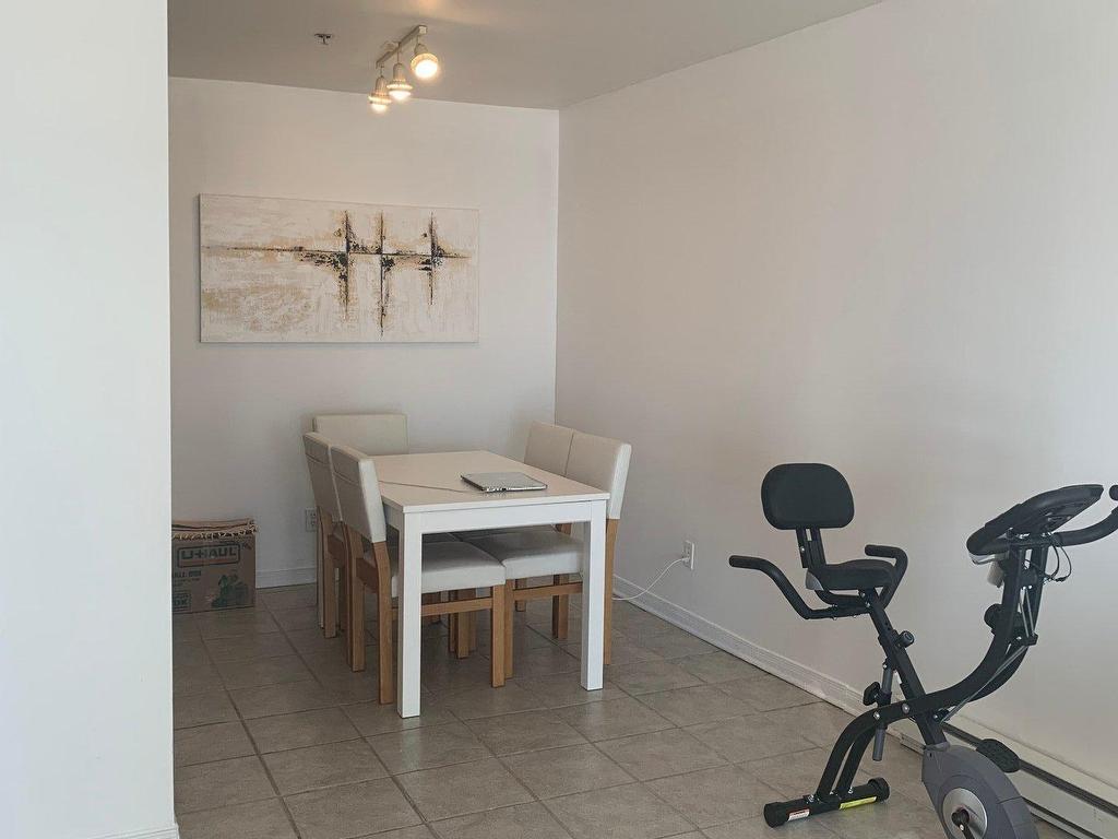 









7680


Boul. Marie-Victorin

, 1420,
Brossard,




QC
J4W3L2

