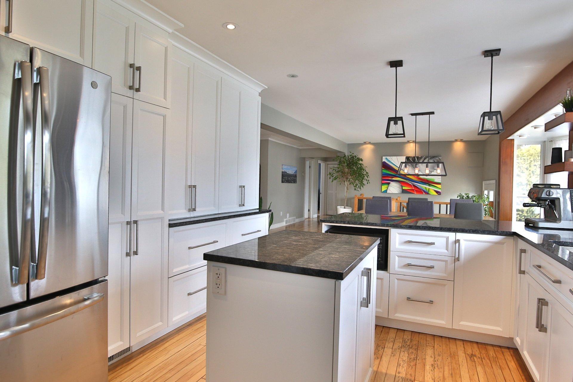 









2094


Rue de Bedford

,
Saint-Bruno-de-Montarville,




QC
J3V4A8

