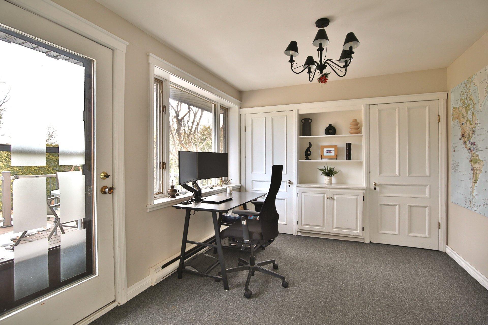 









2094


Rue de Bedford

,
Saint-Bruno-de-Montarville,




QC
J3V4A8

