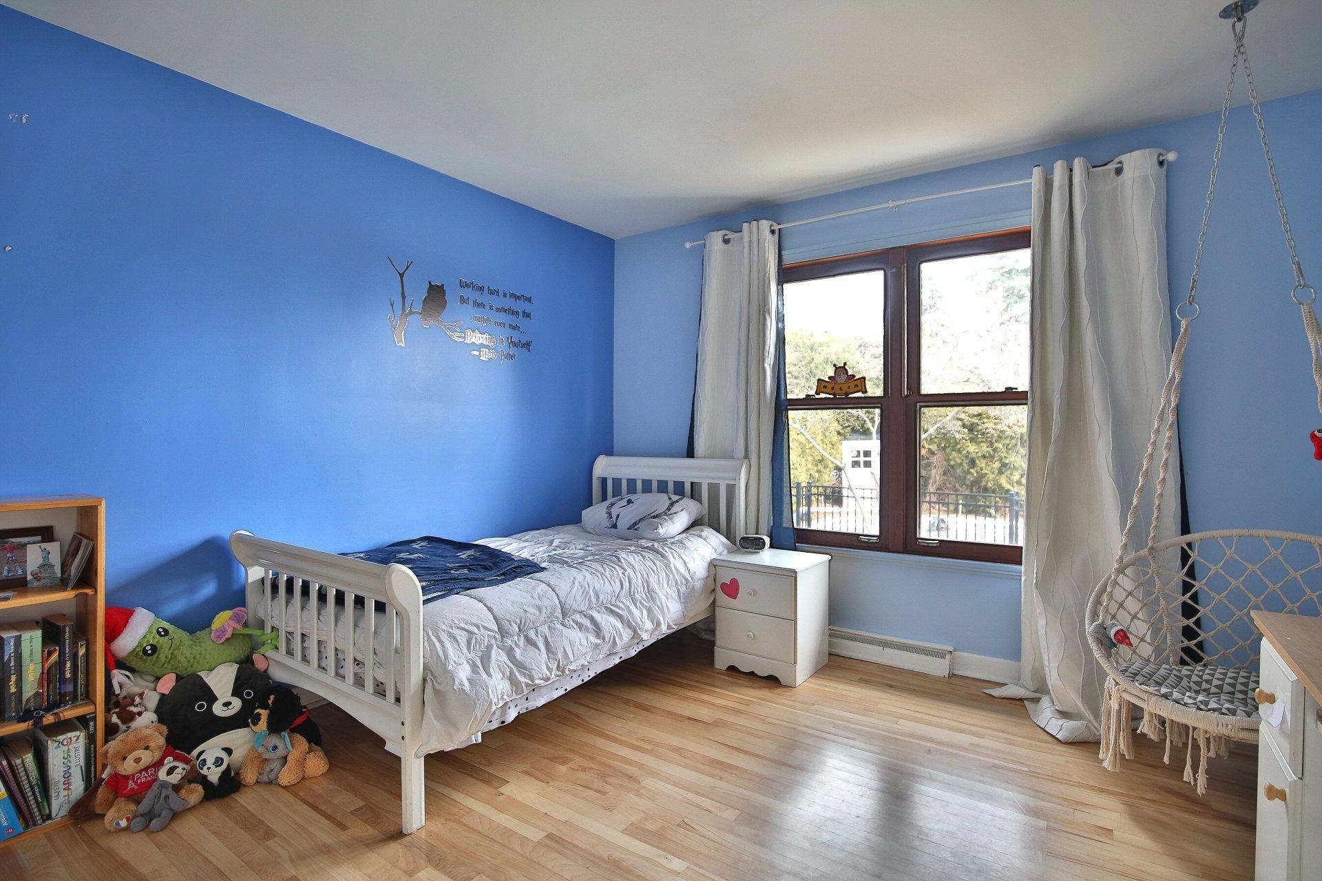 









2094


Rue de Bedford

,
Saint-Bruno-de-Montarville,




QC
J3V4A8


