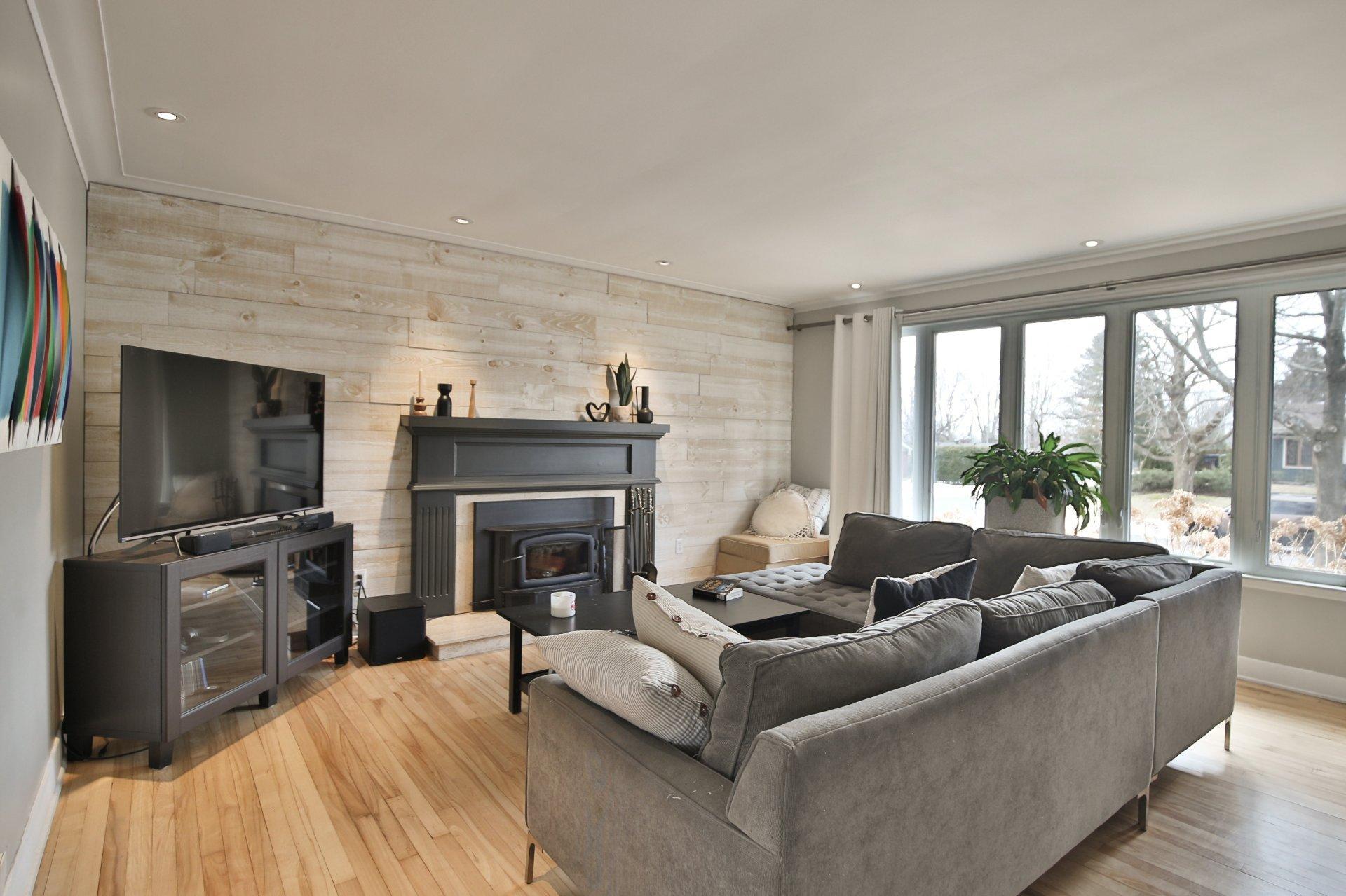 









2094


Rue de Bedford

,
Saint-Bruno-de-Montarville,




QC
J3V4A8

