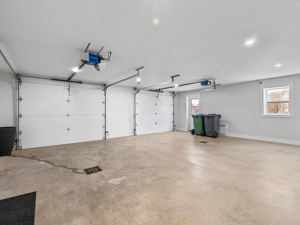 












98 Kelly Heights

,
Stratford,




PE
C1B 4M1


