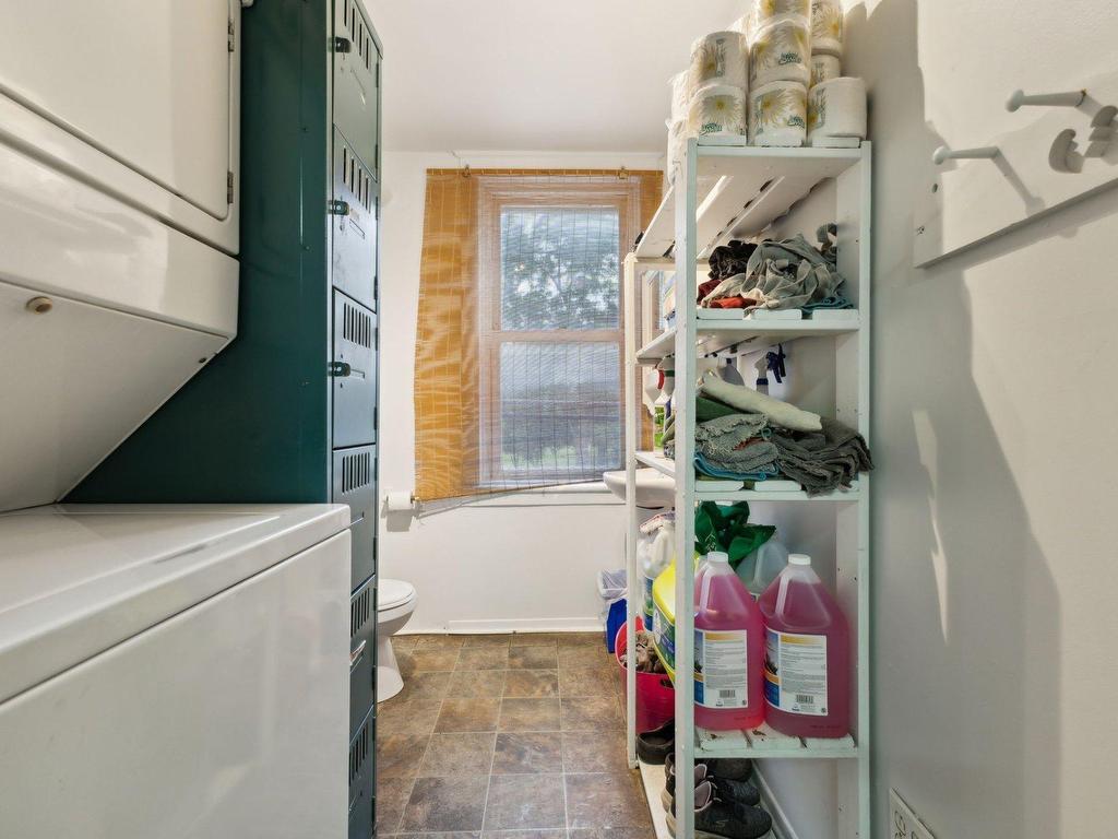 









53


Boul. St-Joseph

,
Gatineau (Hull),




QC
J8T7W3

