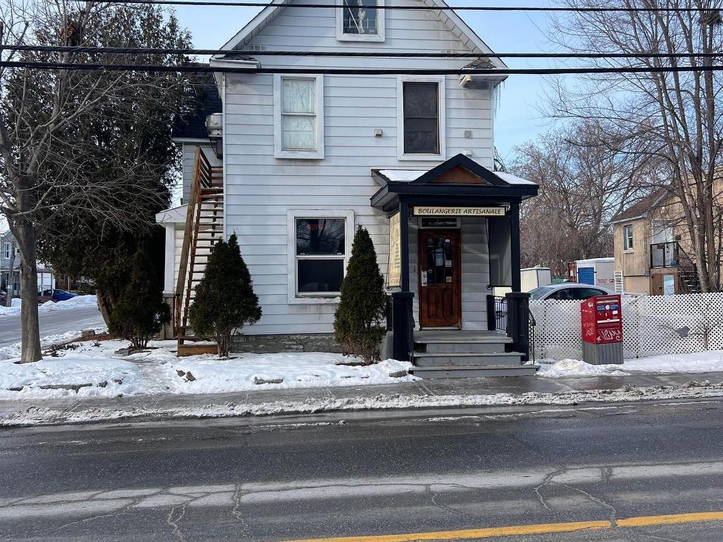 









53


Boul. St-Joseph

,
Gatineau (Hull),




QC
J8T7W3

