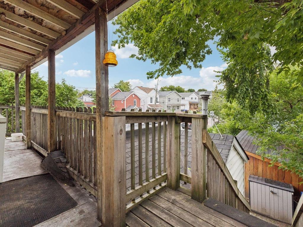 









53


Boul. St-Joseph

,
Gatineau (Hull),




QC
J8T7W3

