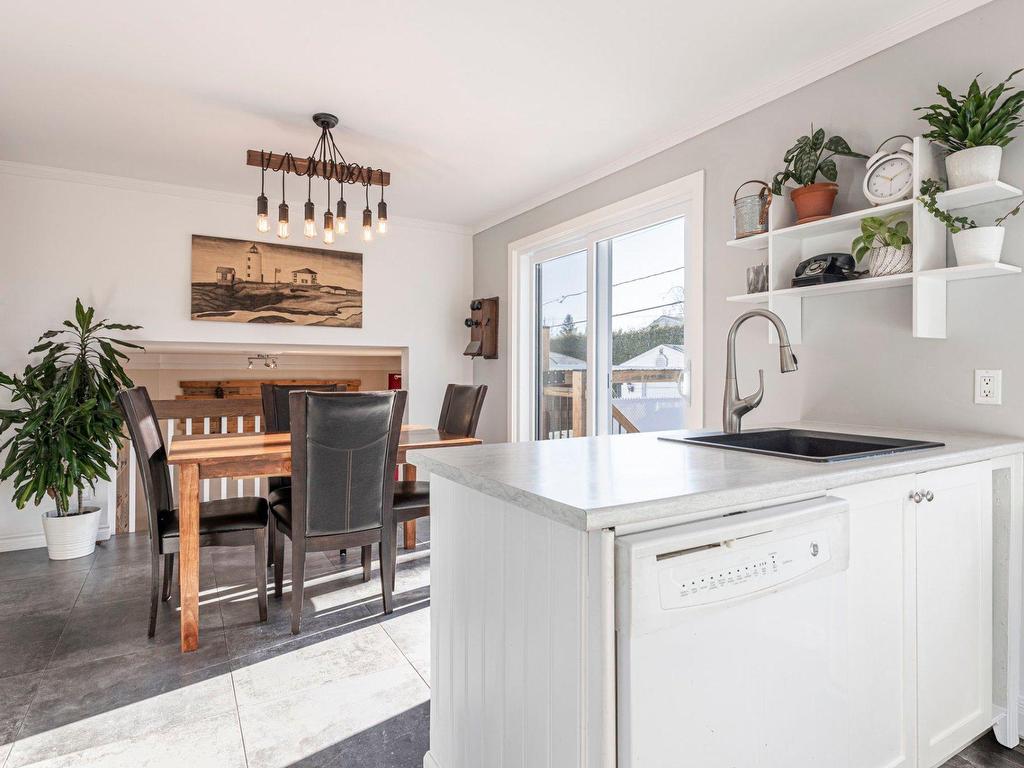 









101


Rue Marie-Renée

,
Varennes,




QC
J3X1X4

