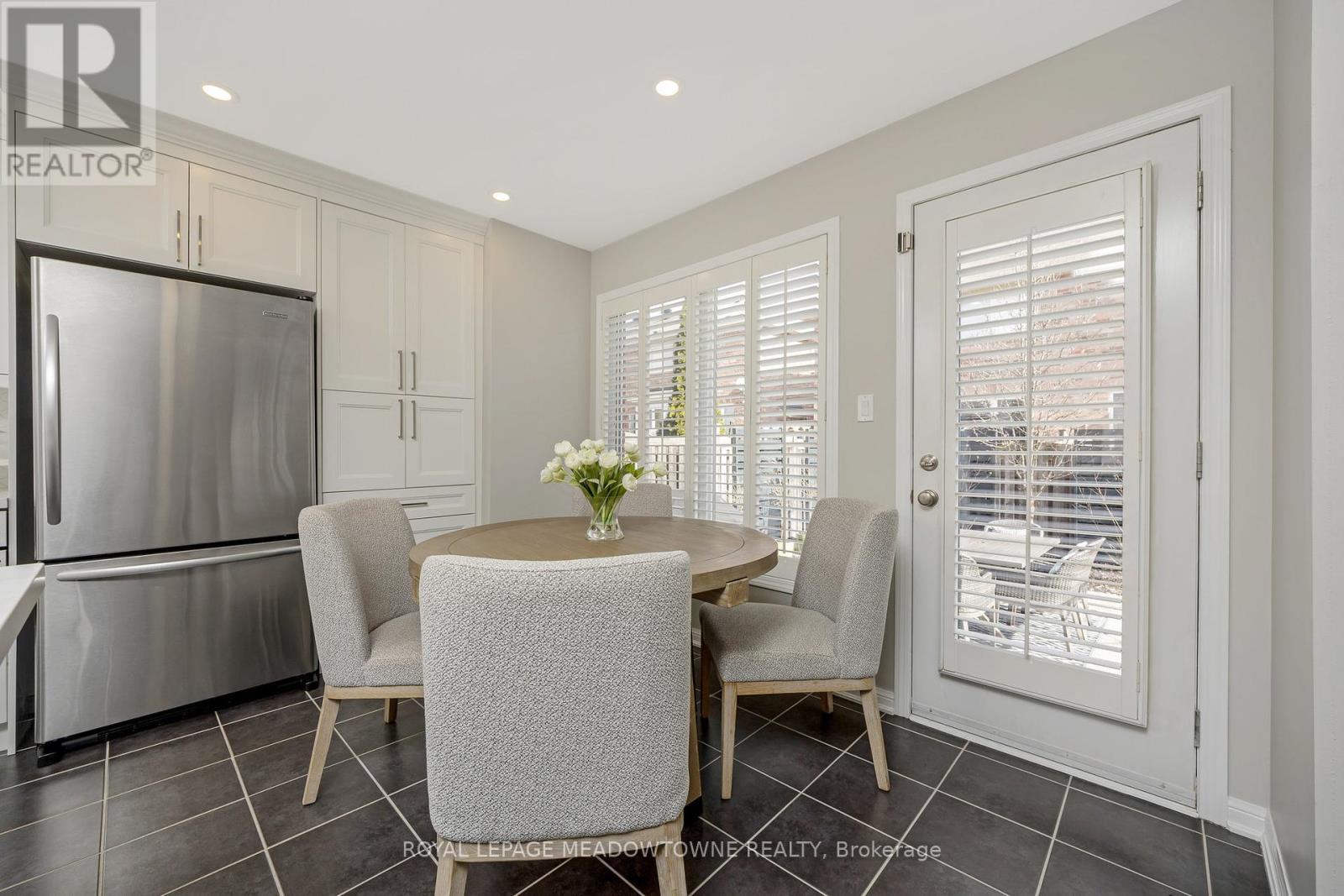 












792 RAYNER COURT

,
Milton,




Ontario
L9T0N8

