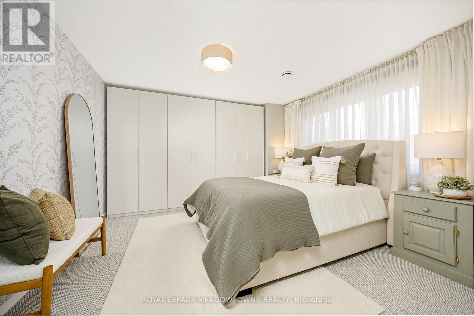












792 RAYNER COURT

,
Milton,




Ontario
L9T0N8

