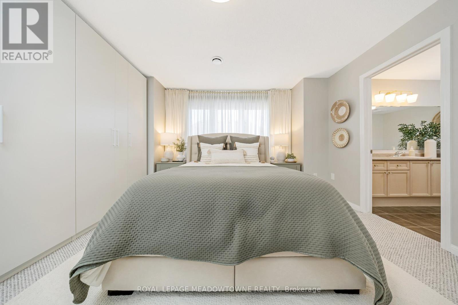 












792 RAYNER COURT

,
Milton,




Ontario
L9T0N8

