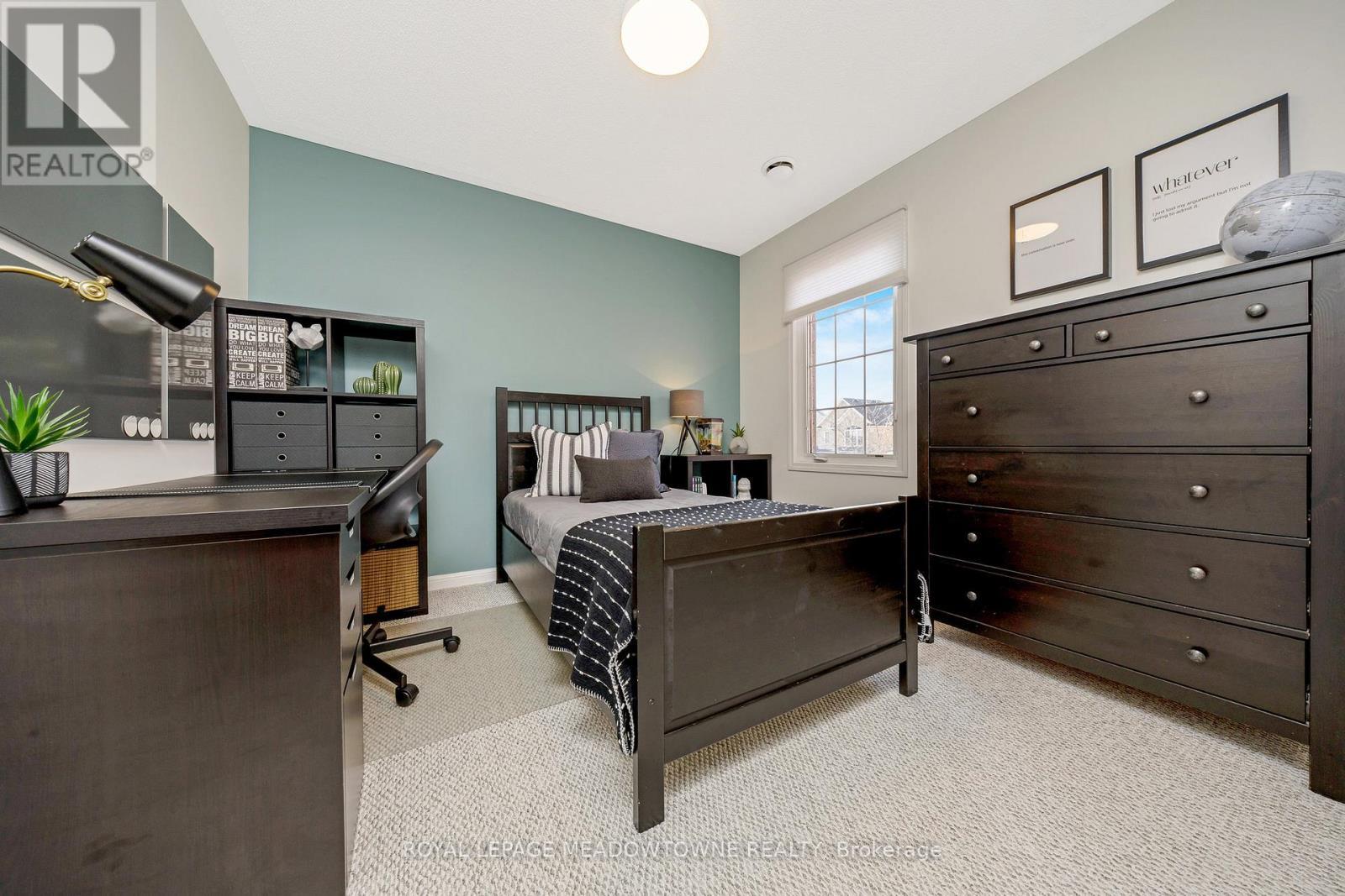 












792 RAYNER COURT

,
Milton,




Ontario
L9T0N8

