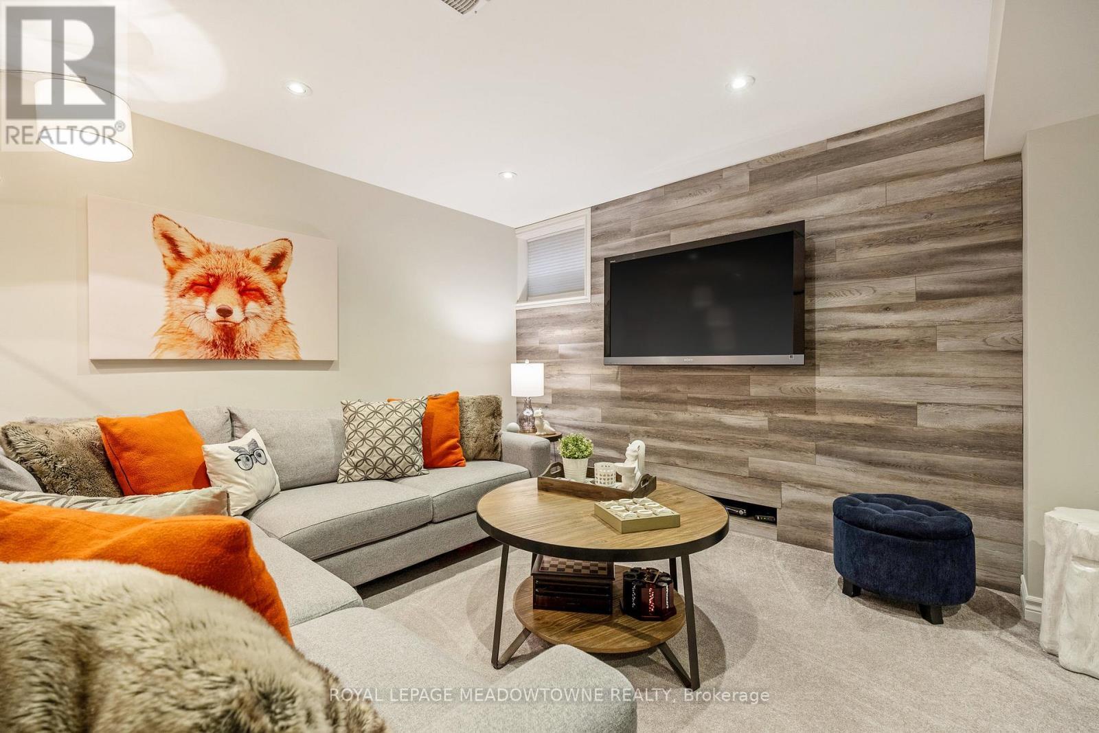 












792 RAYNER COURT

,
Milton,




Ontario
L9T0N8

