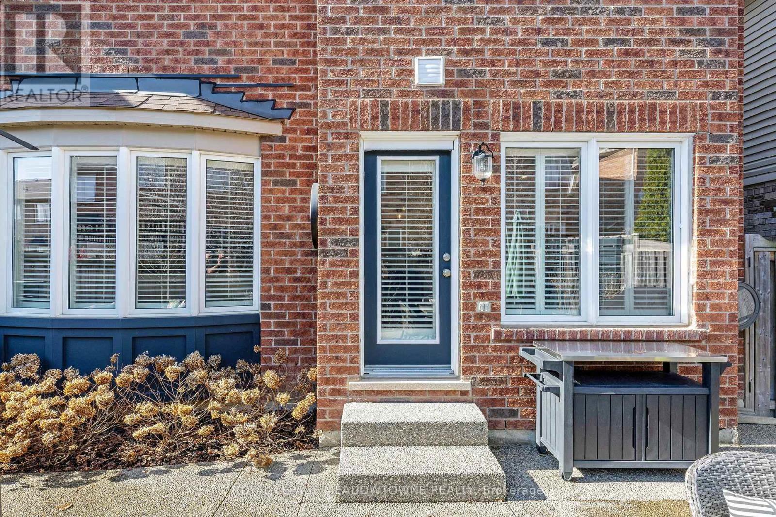 












792 RAYNER COURT

,
Milton,




Ontario
L9T0N8

