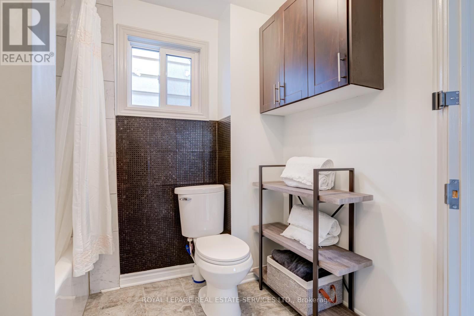 












36 HARMONY AVENUE

,
Hamilton,




Ontario
L8H4X2

