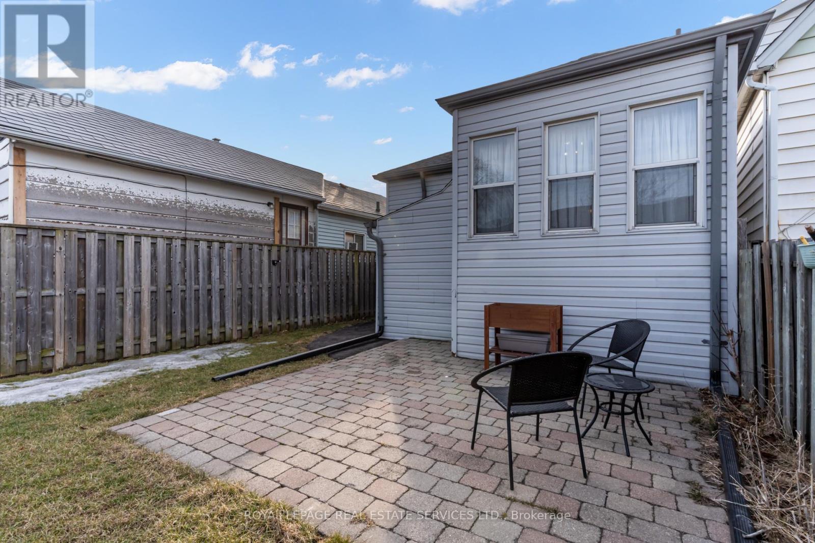












36 HARMONY AVENUE

,
Hamilton,




Ontario
L8H4X2

