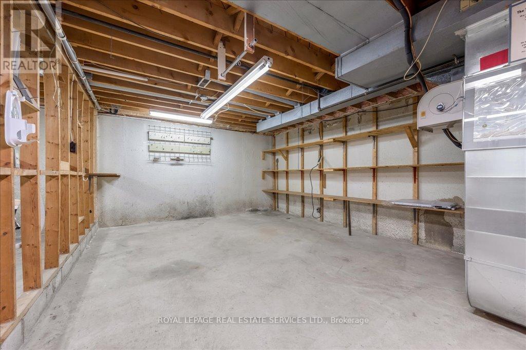 












525 SEYMOUR DRIVE

,
Oakville,




Ontario
L6L3K2

