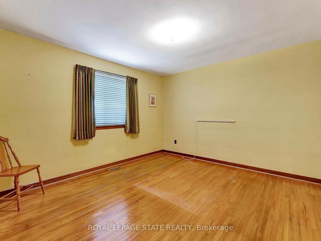 









429


Norrie

Crescent,
Burlington,




ON
L7L 3S4

