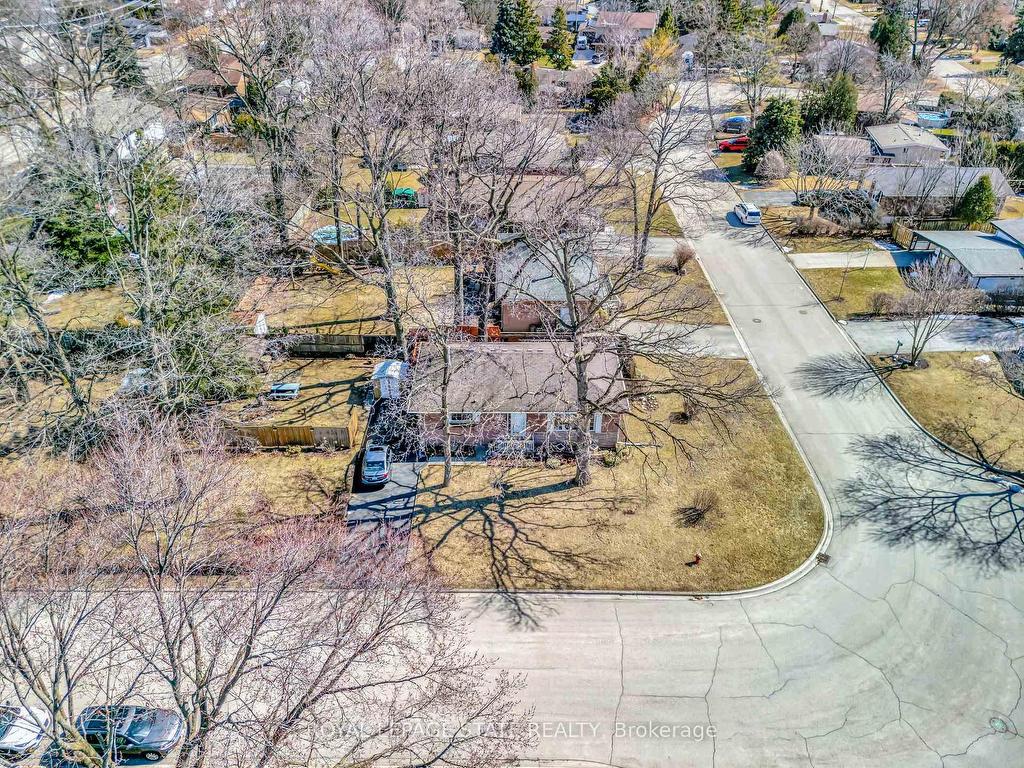 









429


Norrie

Crescent,
Burlington,




ON
L7L 3S4

