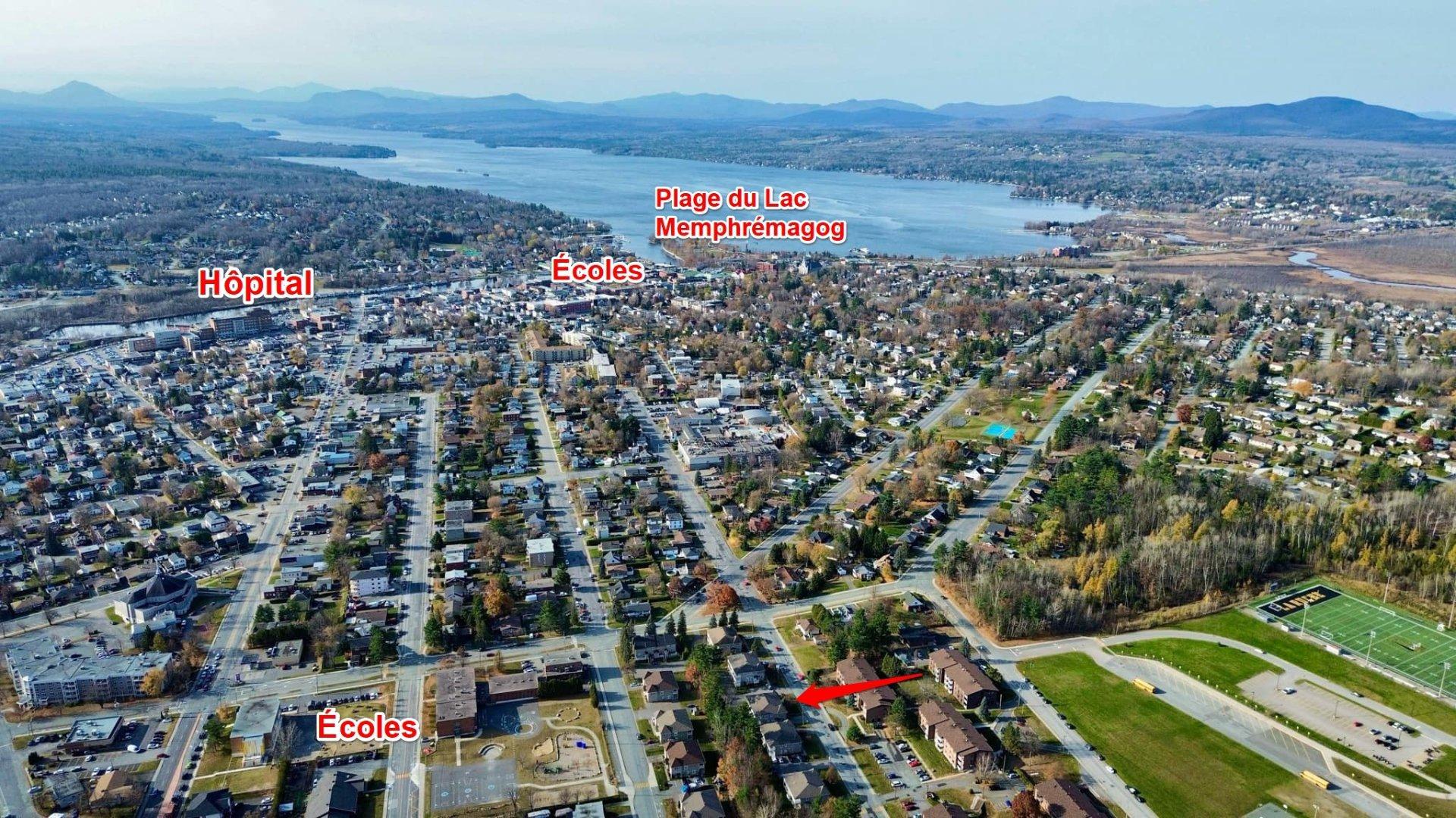 









1084


Rue Champlain

,
Magog,




QC
J1X3X8

