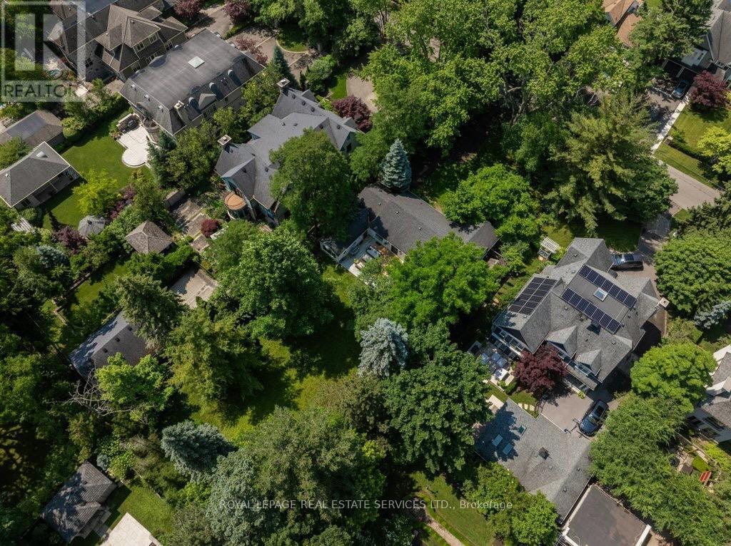 












81 CHARTWELL ROAD

,
Oakville,




Ontario
L6J3Z3

