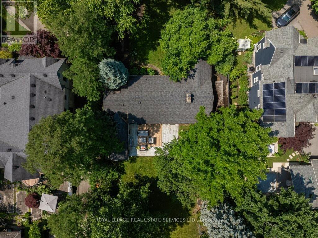 












81 CHARTWELL ROAD

,
Oakville,




Ontario
L6J3Z3


