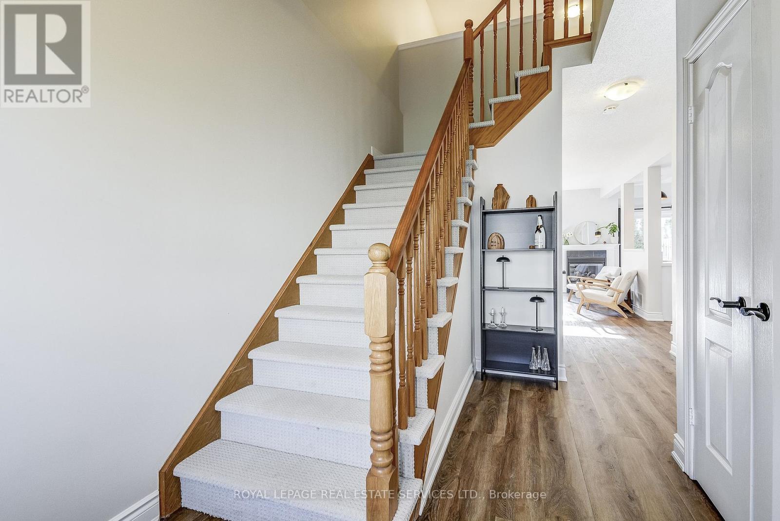 












3 - 232 STONEHENGE DRIVE

,
Hamilton,




Ontario
L9K1R5

