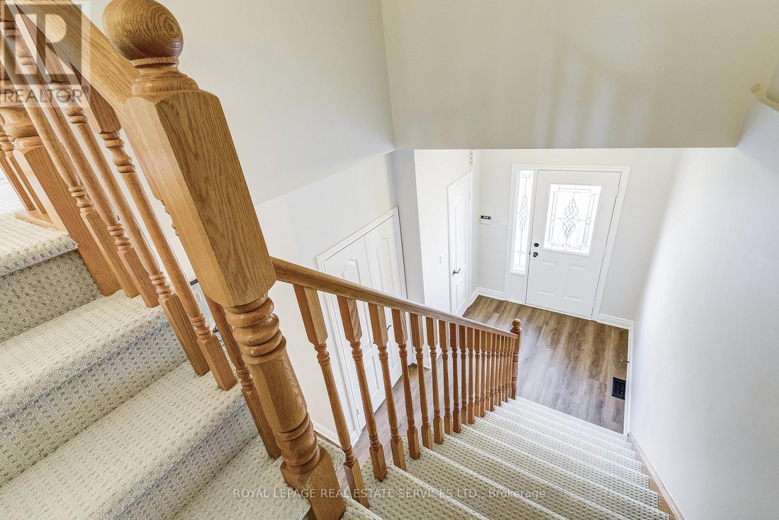 












3 - 232 STONEHENGE DRIVE

,
Hamilton,




Ontario
L9K1R5

