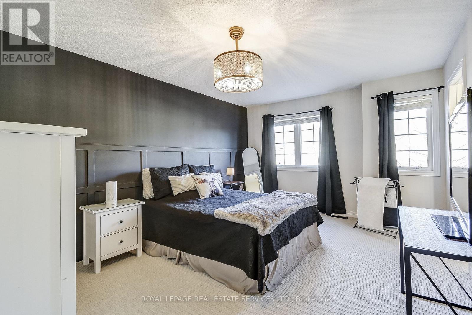 












3 - 232 STONEHENGE DRIVE

,
Hamilton,




Ontario
L9K1R5


