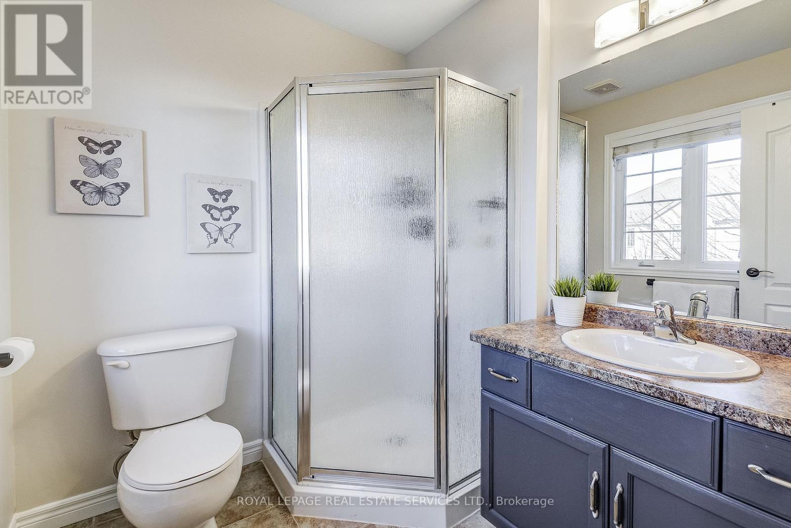 












3 - 232 STONEHENGE DRIVE

,
Hamilton,




Ontario
L9K1R5

