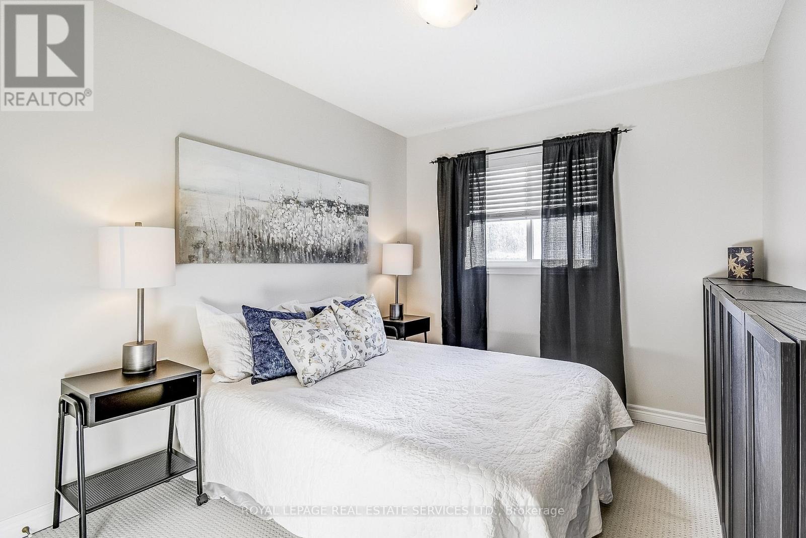 












3 - 232 STONEHENGE DRIVE

,
Hamilton,




Ontario
L9K1R5

