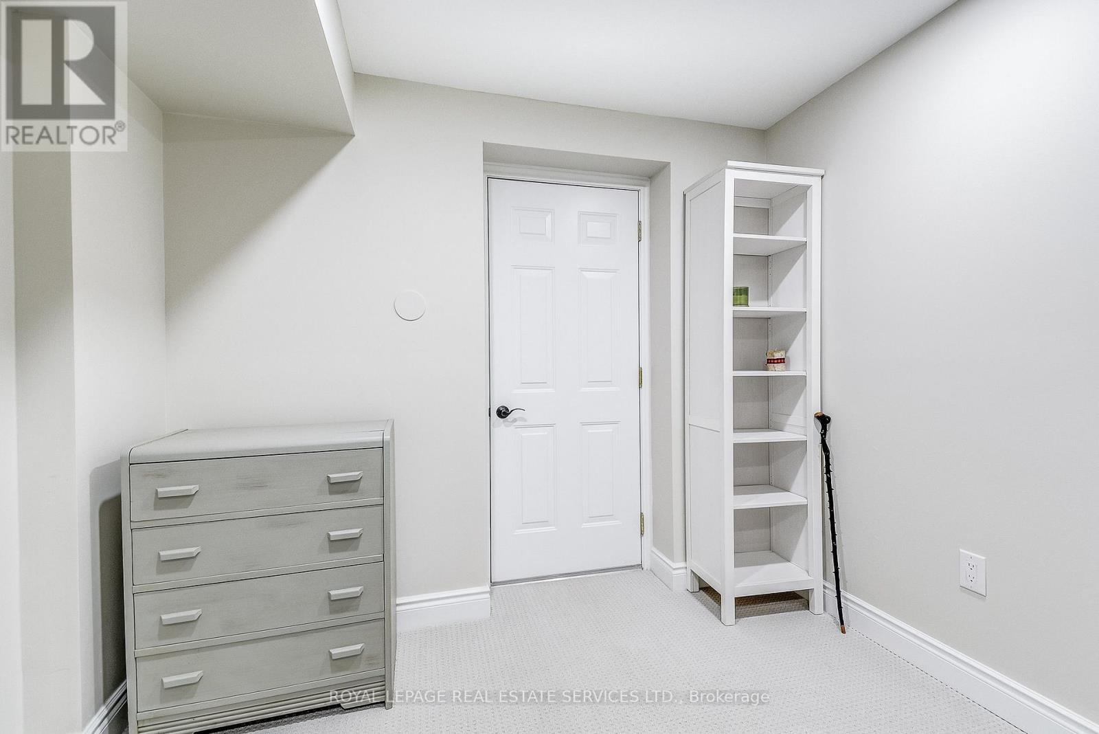 












3 - 232 STONEHENGE DRIVE

,
Hamilton,




Ontario
L9K1R5

