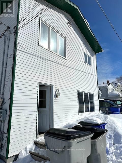 












48 KENT AVENUE

,
Timmins (TS - SW),




Ontario
P4N3B8

