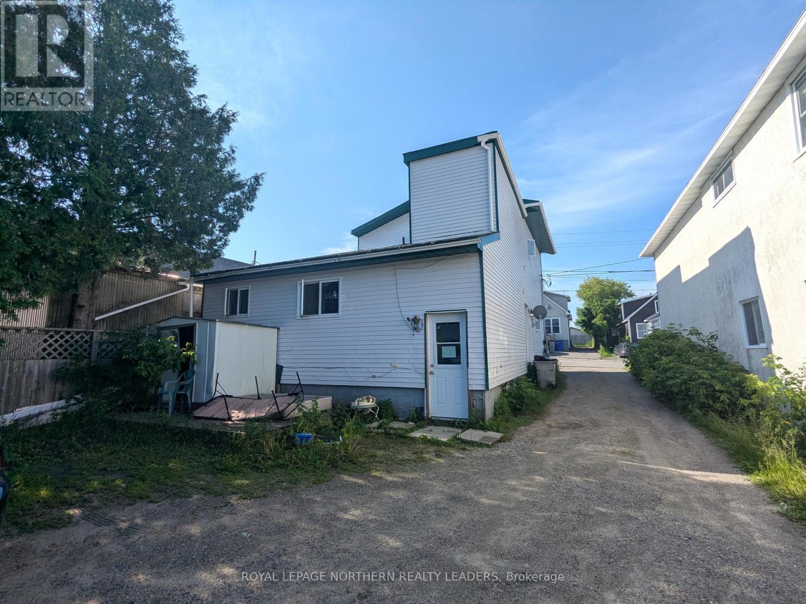 












48 KENT AVENUE

,
Timmins (TS - SW),




Ontario
P4N3B8

