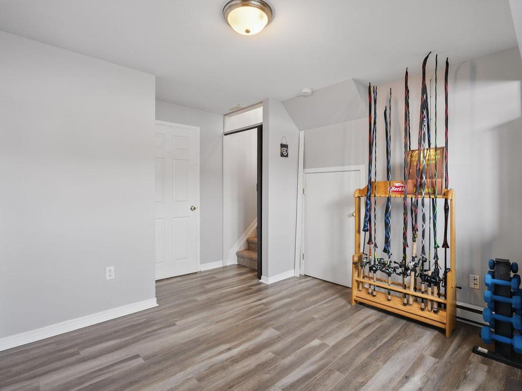 









812


Rue de l'Oasis

,
Gatineau (Gatineau),




QC
J8R3V4

