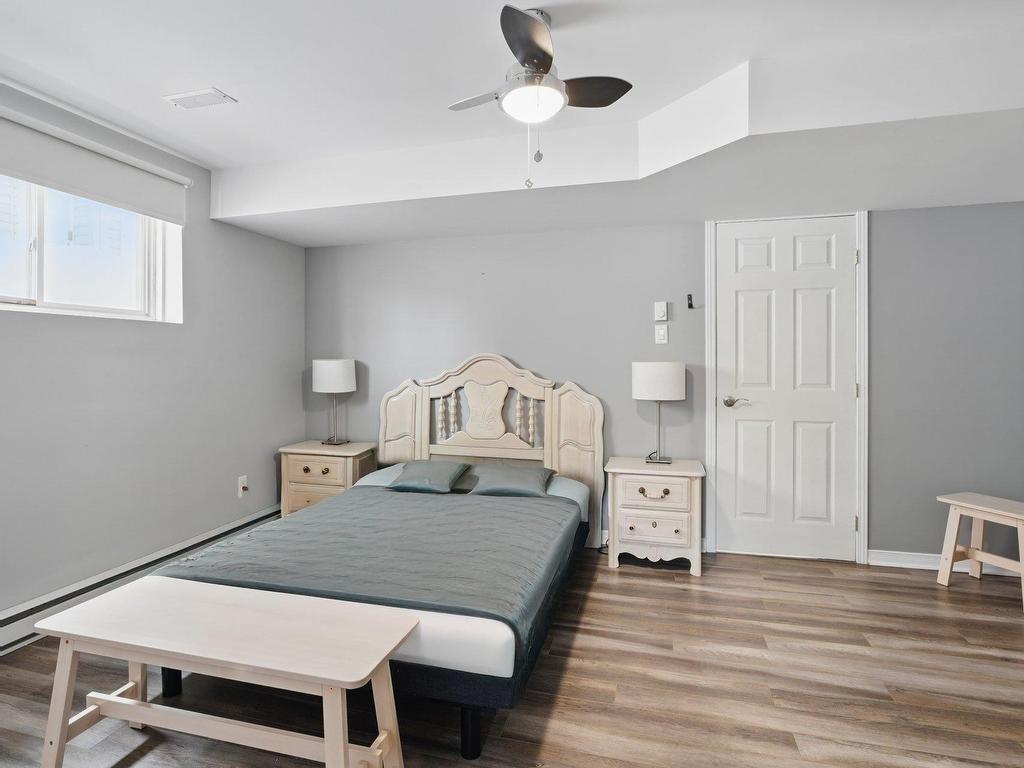 









812


Rue de l'Oasis

,
Gatineau (Gatineau),




QC
J8R3V4

