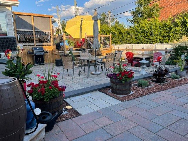 









812


Rue de l'Oasis

,
Gatineau (Gatineau),




QC
J8R3V4


