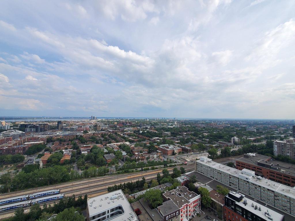 









1400


Boul. René-Lévesque O.

, 2609,
Montréal (Ville-Marie),




QC
H3G1T6


