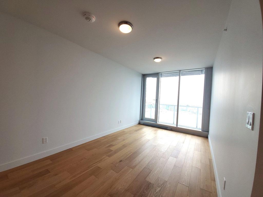 









1400


Boul. René-Lévesque O.

, 2609,
Montréal (Ville-Marie),




QC
H3G1T6

