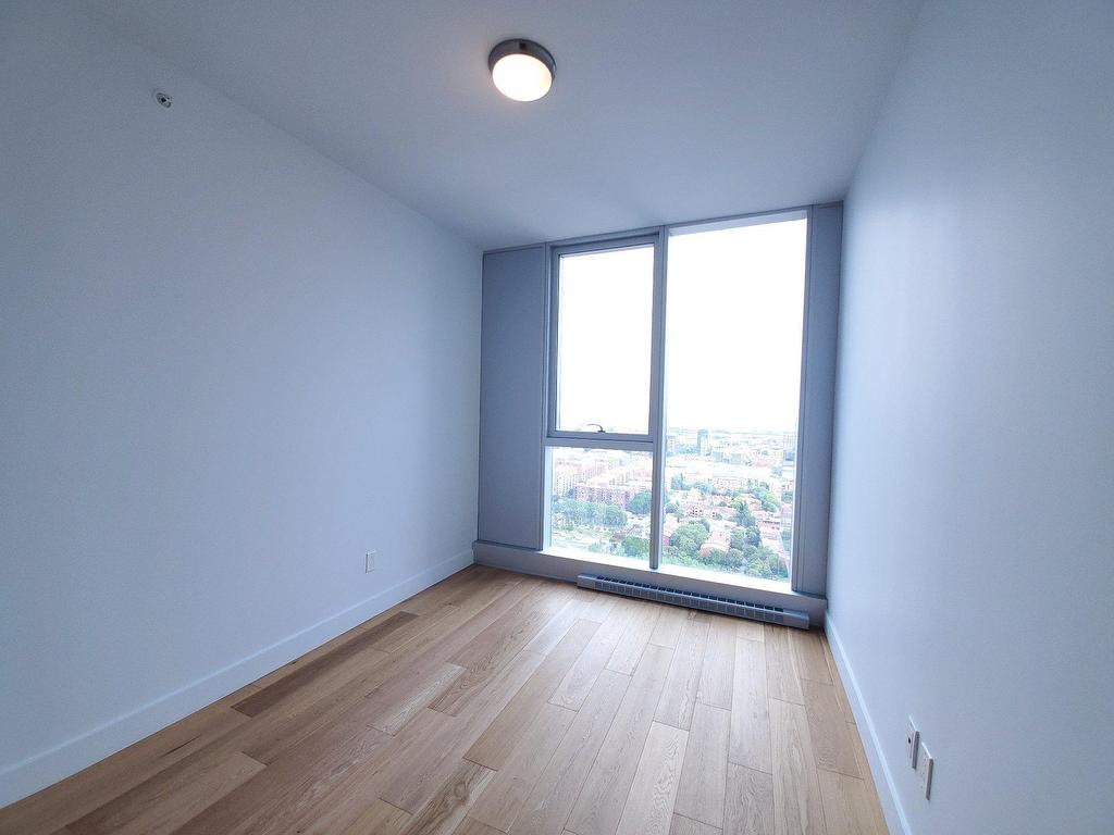 









1400


Boul. René-Lévesque O.

, 2609,
Montréal (Ville-Marie),




QC
H3G1T6

