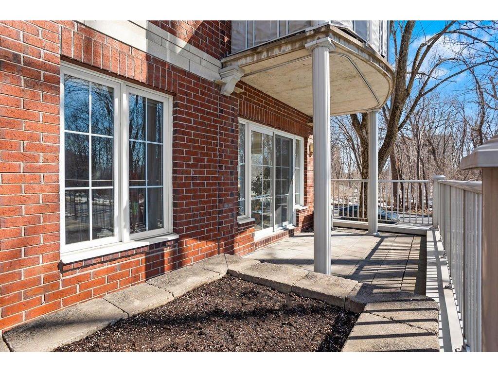 









75


Prom. des Îles

, 102,
Laval (Chomedey),




QC
H7W5L6

