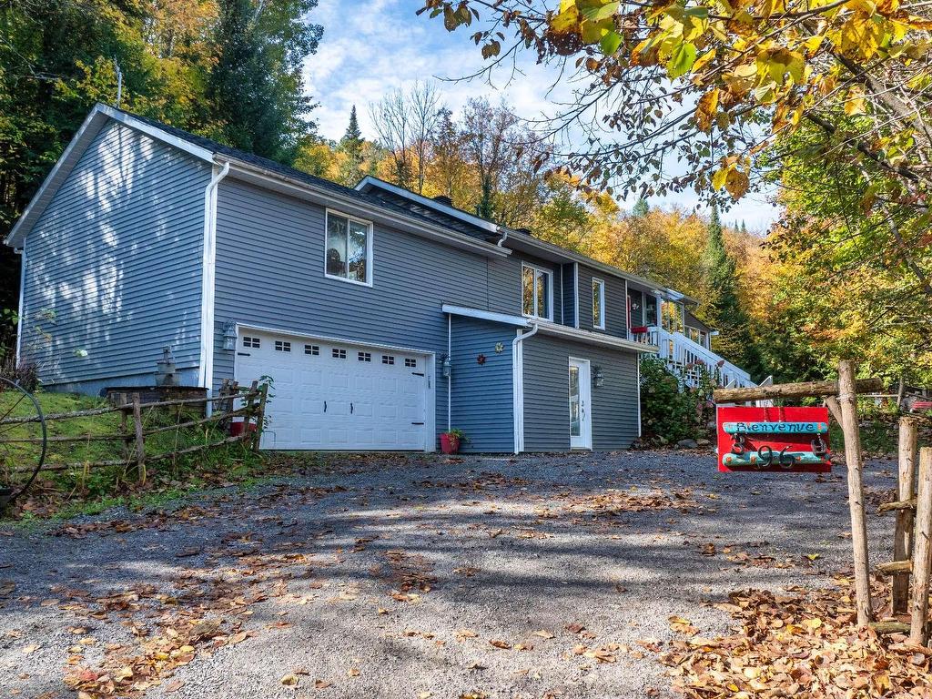 









3969


Ch. du Lac-Labelle

,
Labelle,




QC
J0T1H0

