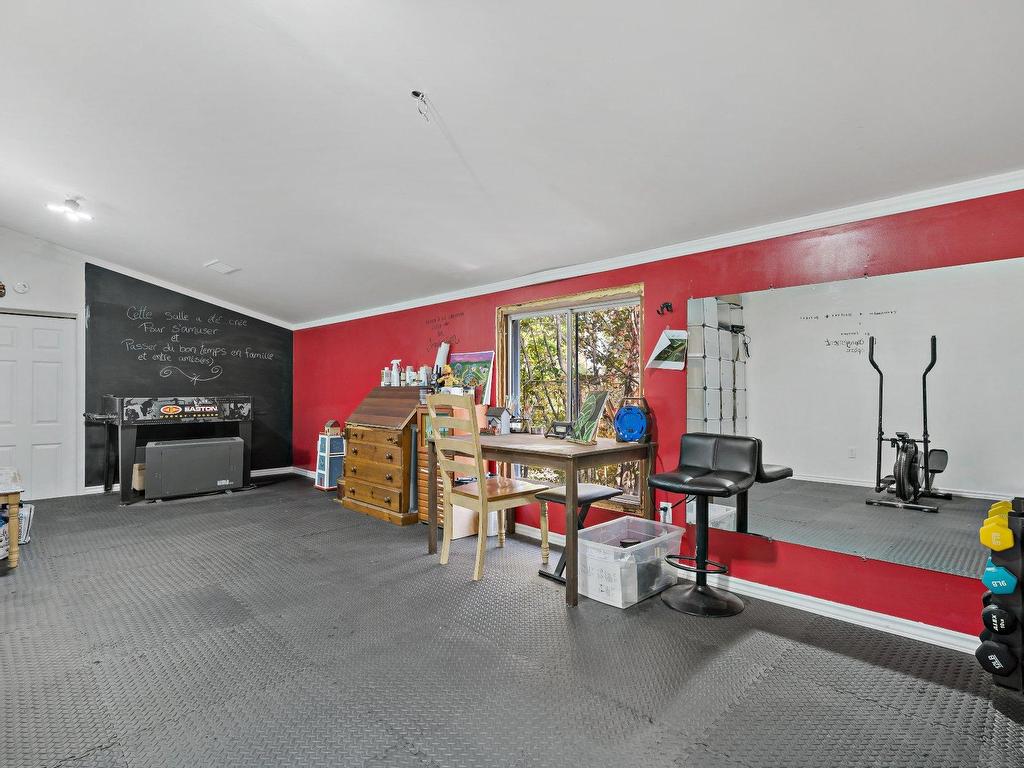









3969


Ch. du Lac-Labelle

,
Labelle,




QC
J0T1H0

