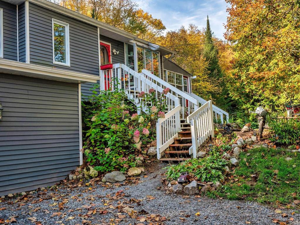 









3969


Ch. du Lac-Labelle

,
Labelle,




QC
J0T1H0

