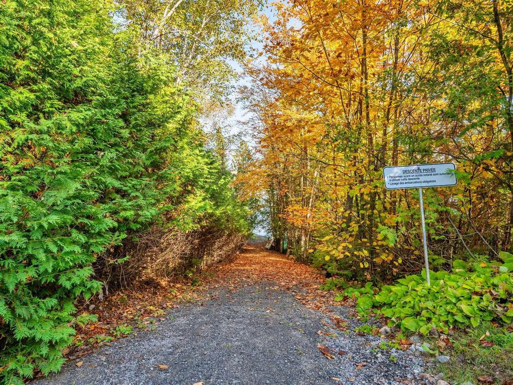 









3969


Ch. du Lac-Labelle

,
Labelle,




QC
J0T1H0

