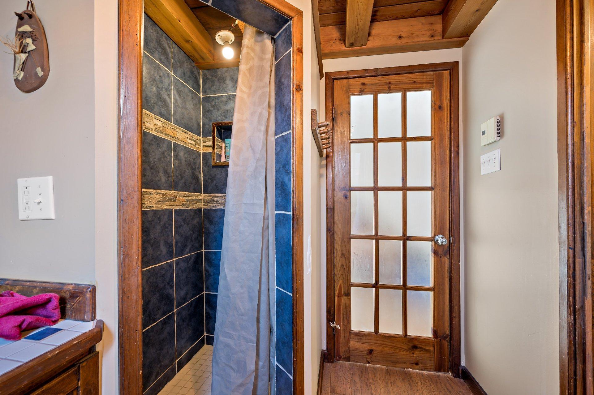 









465


Imp. L.-P.-Lesage

,
Saint-Émile-de-Suffolk,




QC
J0T1K0

