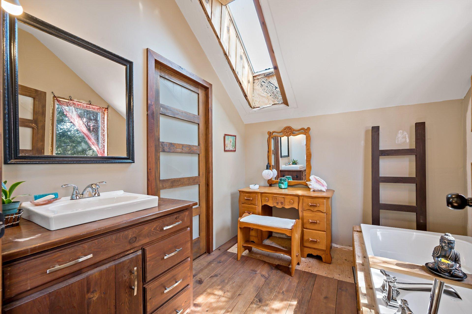 









465


Imp. L.-P.-Lesage

,
Saint-Émile-de-Suffolk,




QC
J0T1K0

